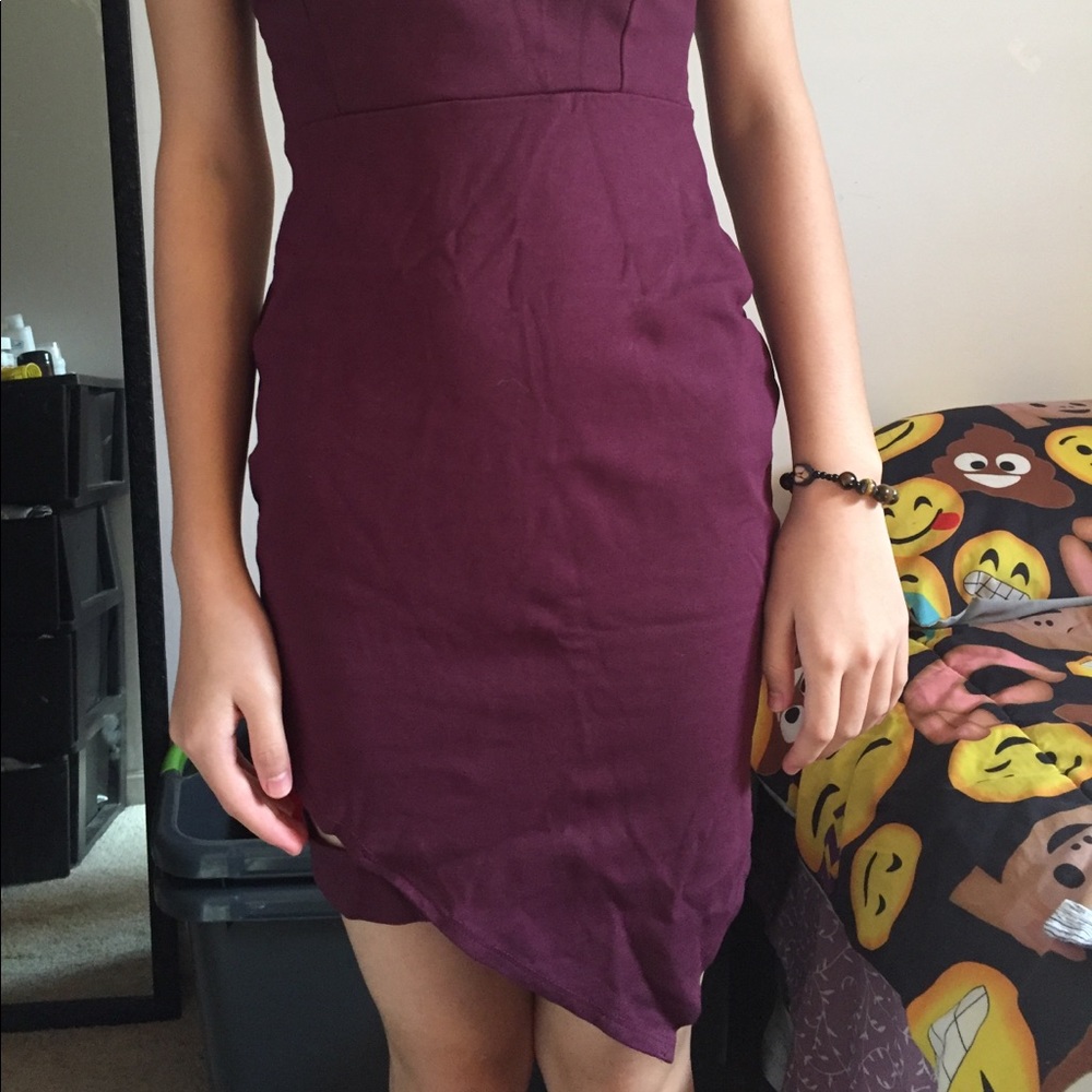 Dress - Picture 3 of 6